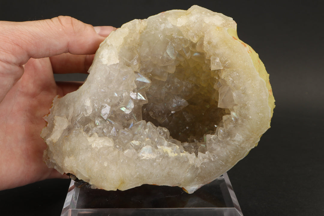 Iris Quartz Geode DX3311