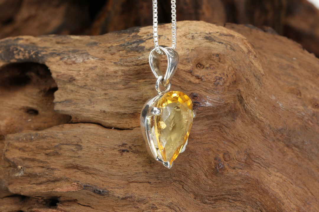 Faceted Citrine Sterling Silver Pendant DX4956