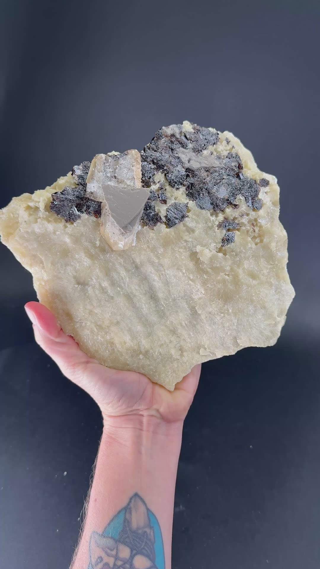 Scalenohedral Calcite Crystals on Barite from Elmwood Mine TF1957
