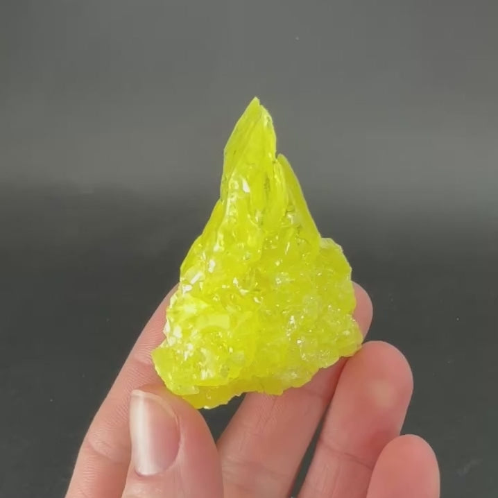 32 gram Sulfur Crystal Specimen DN025