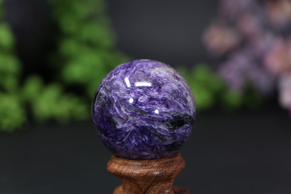 38mm Charoite Sphere DE005