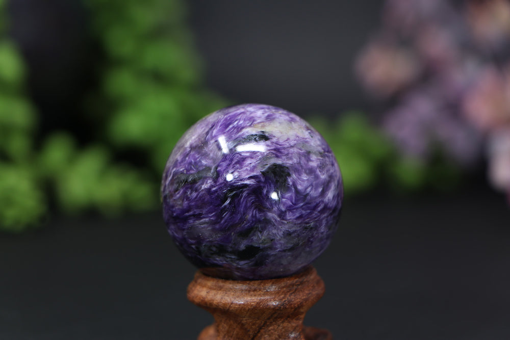 38mm Charoite Sphere DE005