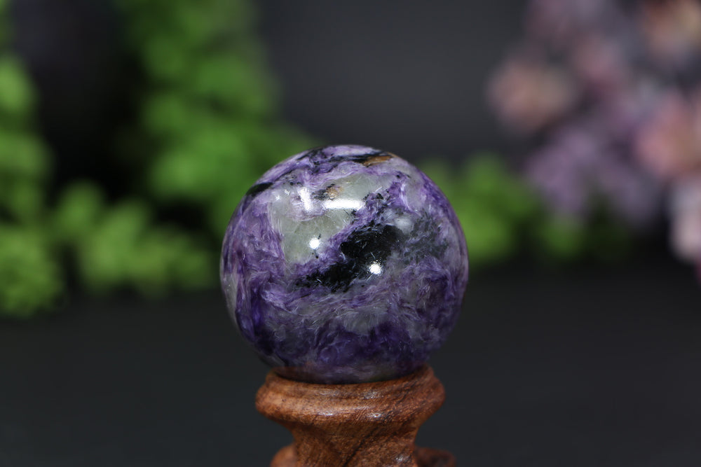 38mm Charoite Sphere DE290