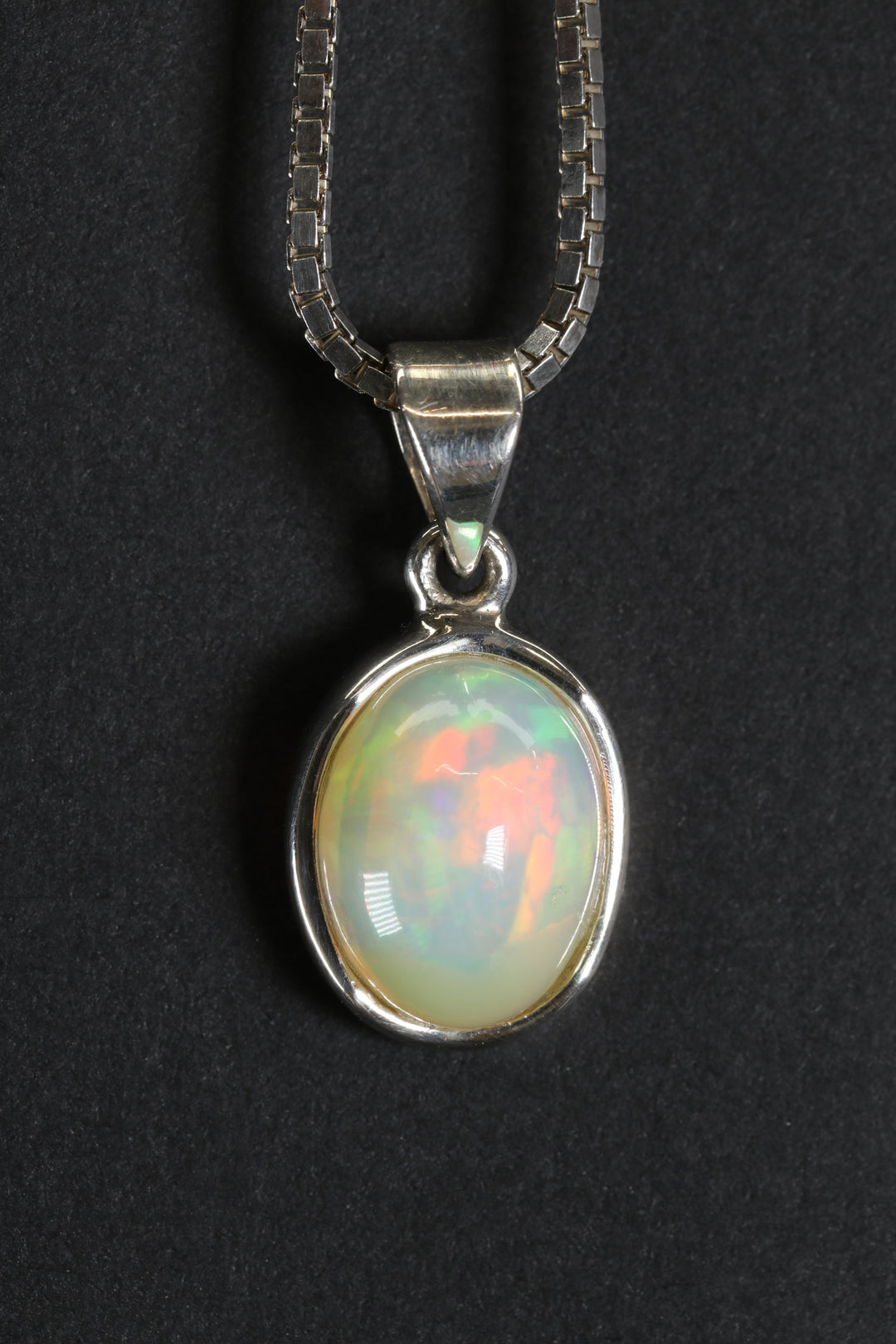 Welo Opal Pendant
