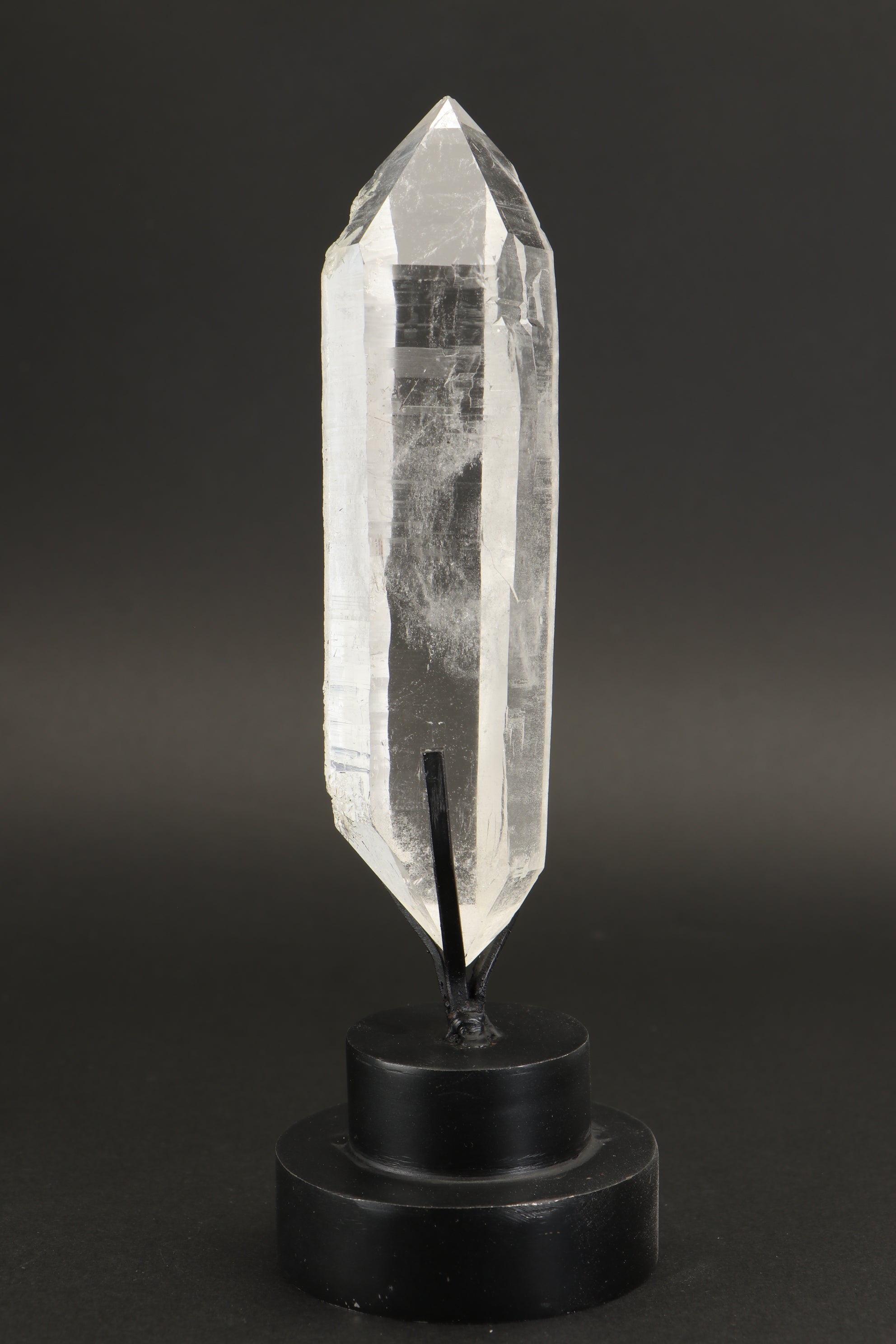 Double Terminated Quartz Crystal on Stand DX705 – Little Lemuria