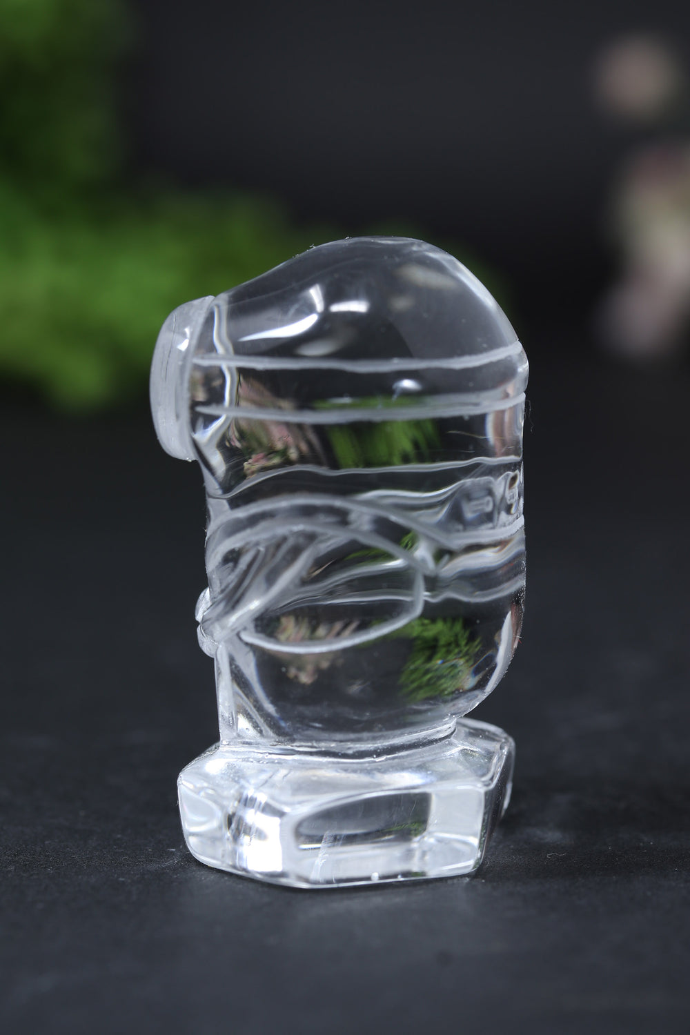 Quartz Crystal Minion Carving DD2605
