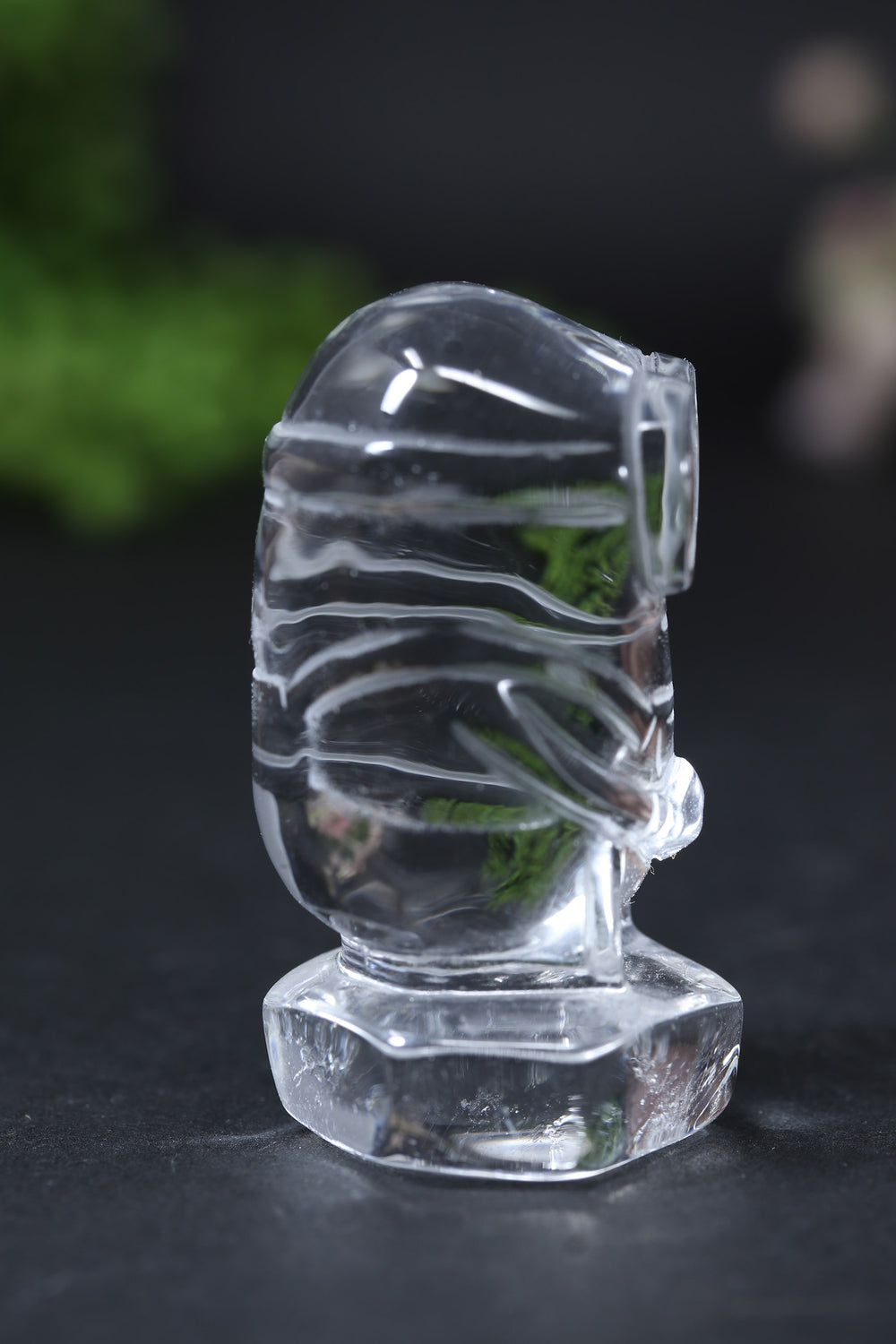 Quartz Crystal Minion Carving DD2592
