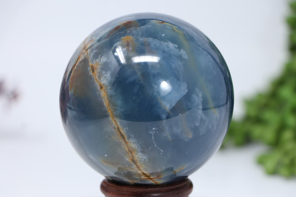 68mm Argentinian Blue Onyx (Calcite) Sphere DE551