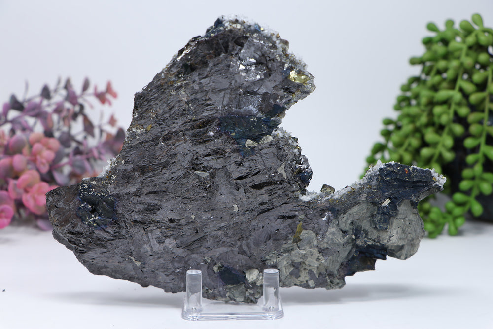 Pyrite and quartz on Sphalerite from 9th of September Mine DC462