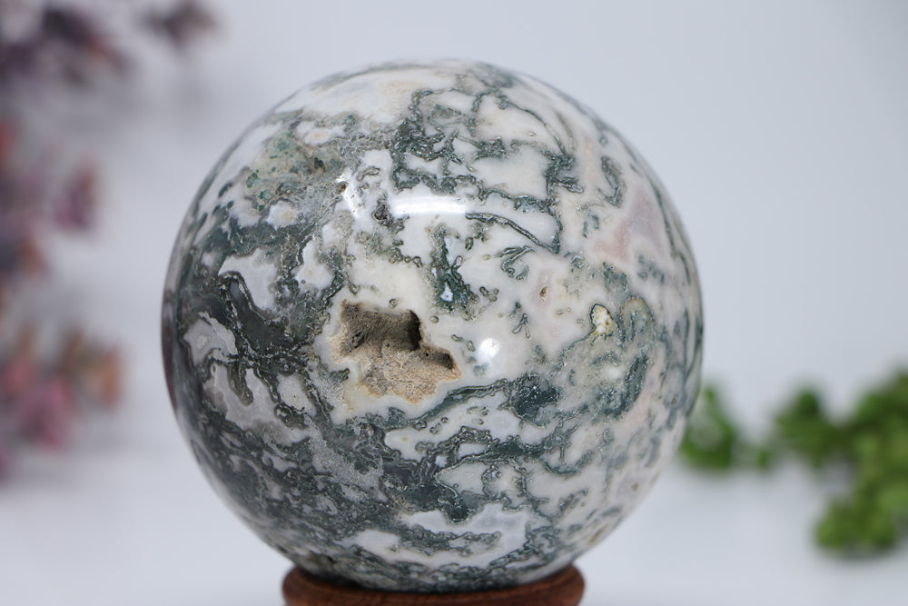 82mm Moss Agate Sphere DD3370
