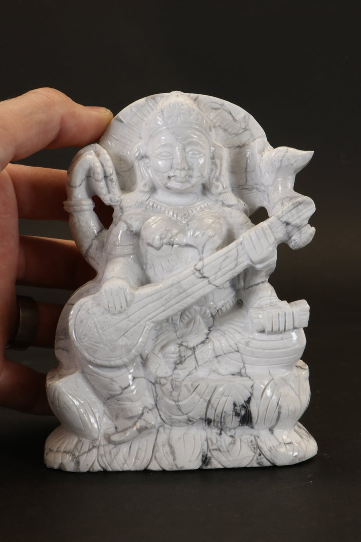 Howlite Saraswati Carving TD3486