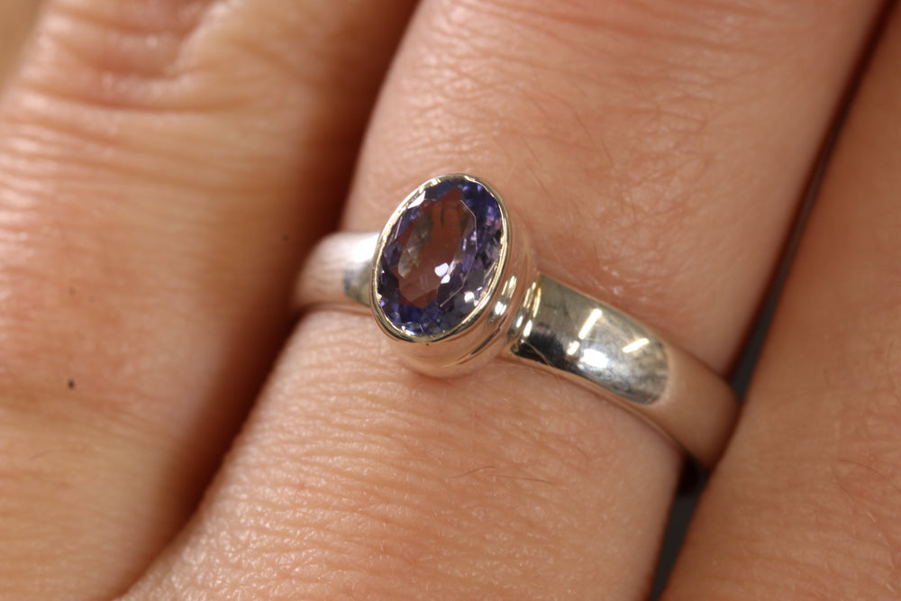 Tanzanite Ring Size 7 TU2287