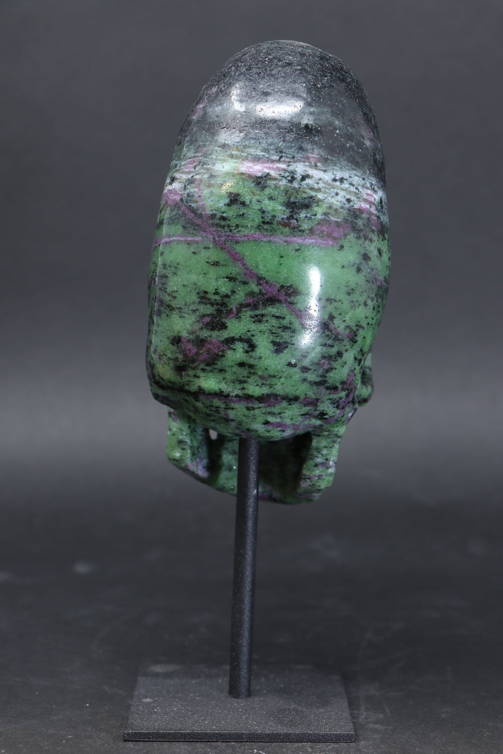 Ruby Zoisite Skull on Stand TU2616