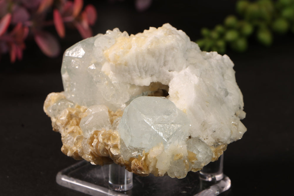 Aquamarine with Mica TU3809