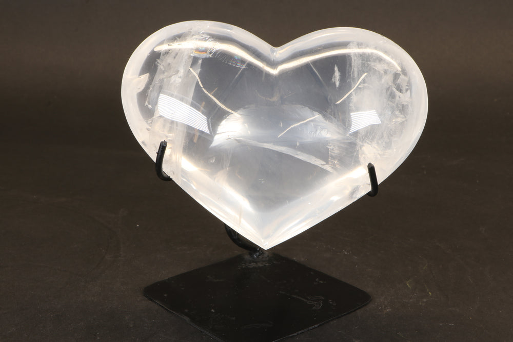 Quartz Heart on Metal Stand TU520